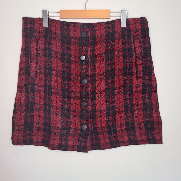 NWT Red Plaid skirt | Back To School | academia - Picture 1 of 4
